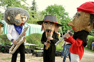 Die mobile Band Sax Sax Puppets in Saxdorf